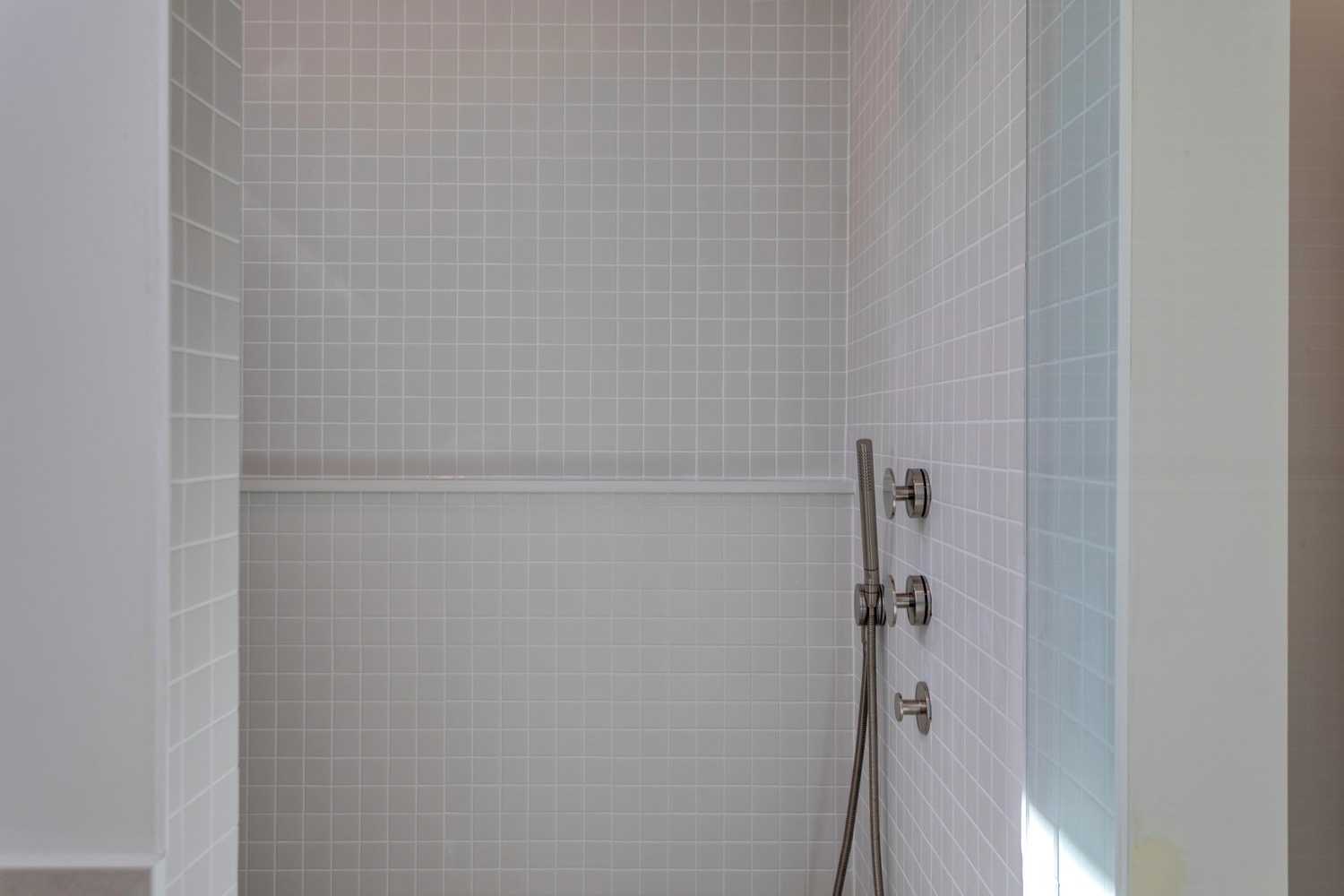 Shower in the Aspen in Strathearn with homes for sale by Holland and Associates Real Estate in Edmonton.